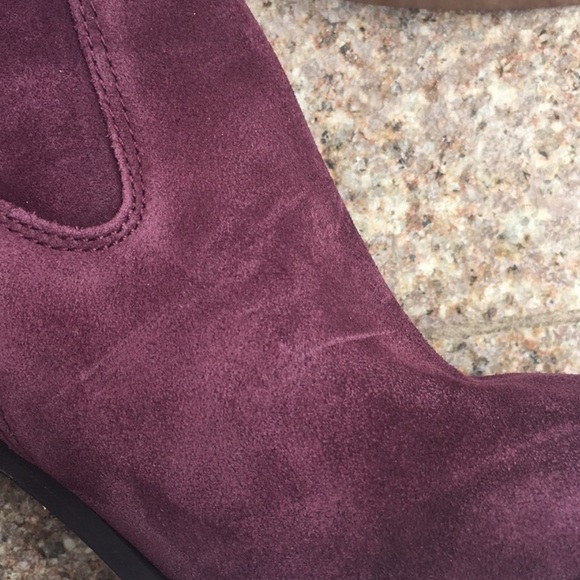 NWT burgundy over the knee booths - Picture 3 of 6